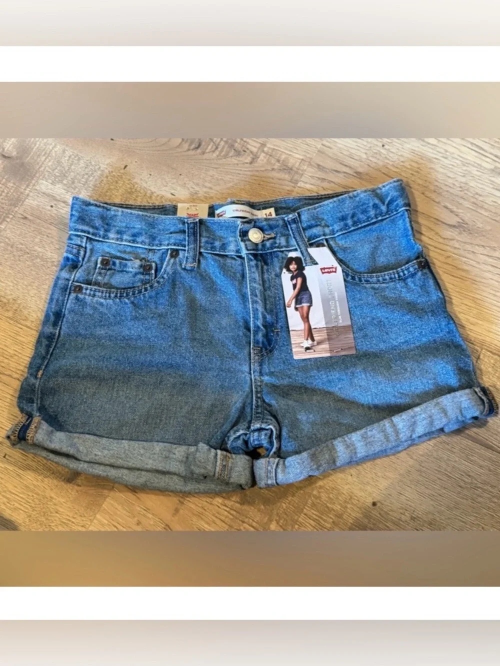 Levi’s Girls Girlfriend Denim Shorts Cuffed Adjustable Waist Size 14 NWT